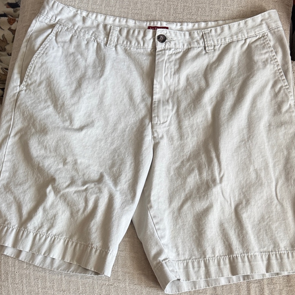 Merona Light Cream Flat Front Chino Shorts, Size: 42